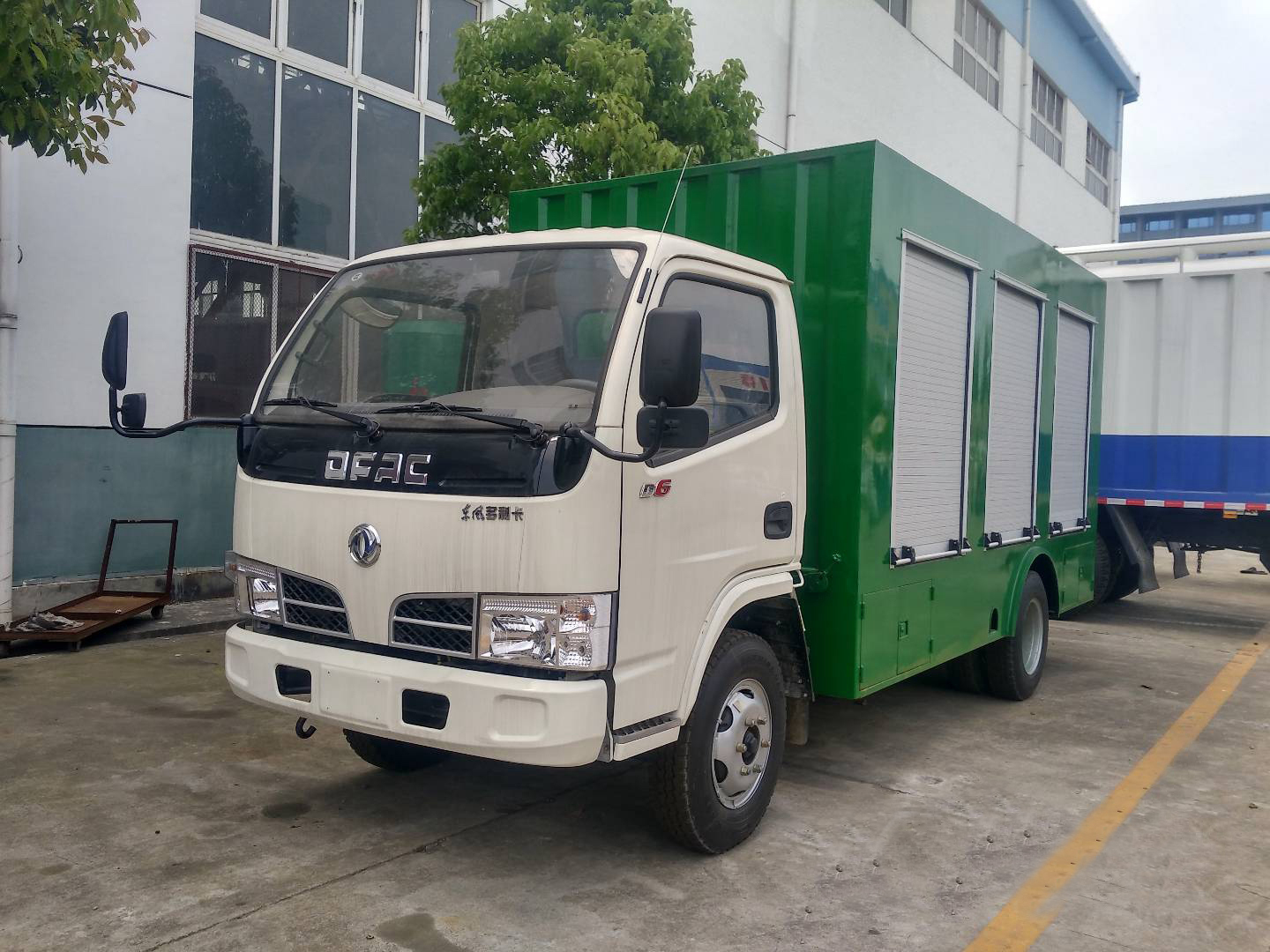 東風(fēng)D6 污水處理車(chē)藍(lán)牌